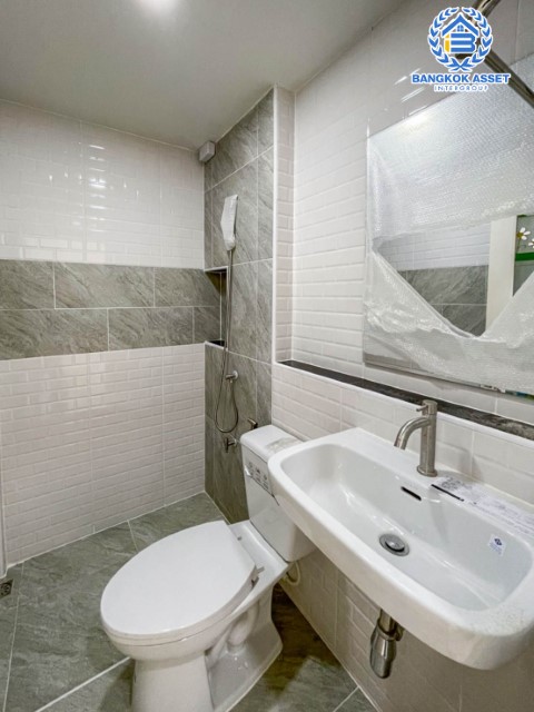 *****ทาวน์เฮ้าส์มือสองย่านนนทบุรี ม.ทรายทองนิเวศน์ ติวานนท์ บนเนื้อที่ 24 ตร.ว. ฟังก์ชัน 3 ห้องนอน 2 ห้องน้ำ 2 ที่จอดรถ บ้านรีโนเวทสไตล์มินิมอล พร้อมเข้าอยู่ ใกล้ห้าแยกปากเกร็ด, เซ็นทรัลแจ้งวัฒนะ, เซ็นทรัลรัตนาธิเบศร์ และรถไฟฟ้าสายสีชมพู "สถานีสามัคคี"...